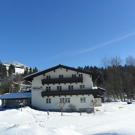 Gaestehaus Walpurga Russbach am Pass Gschütt Eksteriør billede