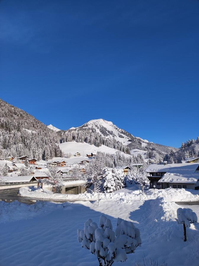 Gaestehaus Walpurga Russbach am Pass Gschütt Eksteriør billede
