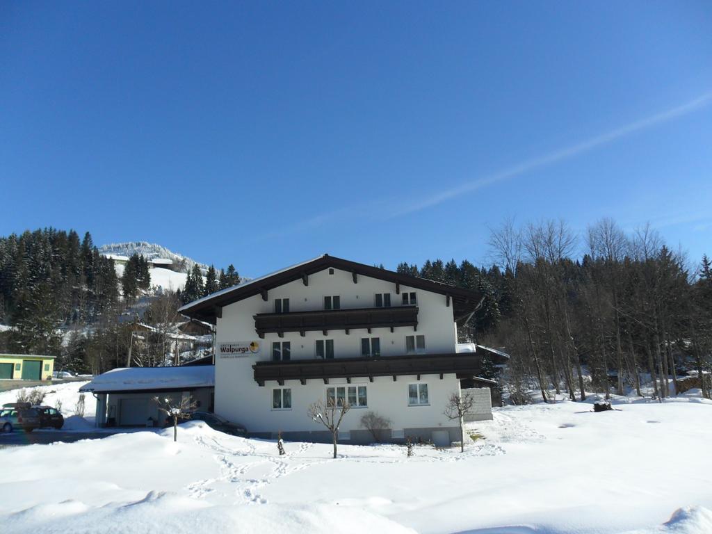 Gaestehaus Walpurga Russbach am Pass Gschütt Eksteriør billede