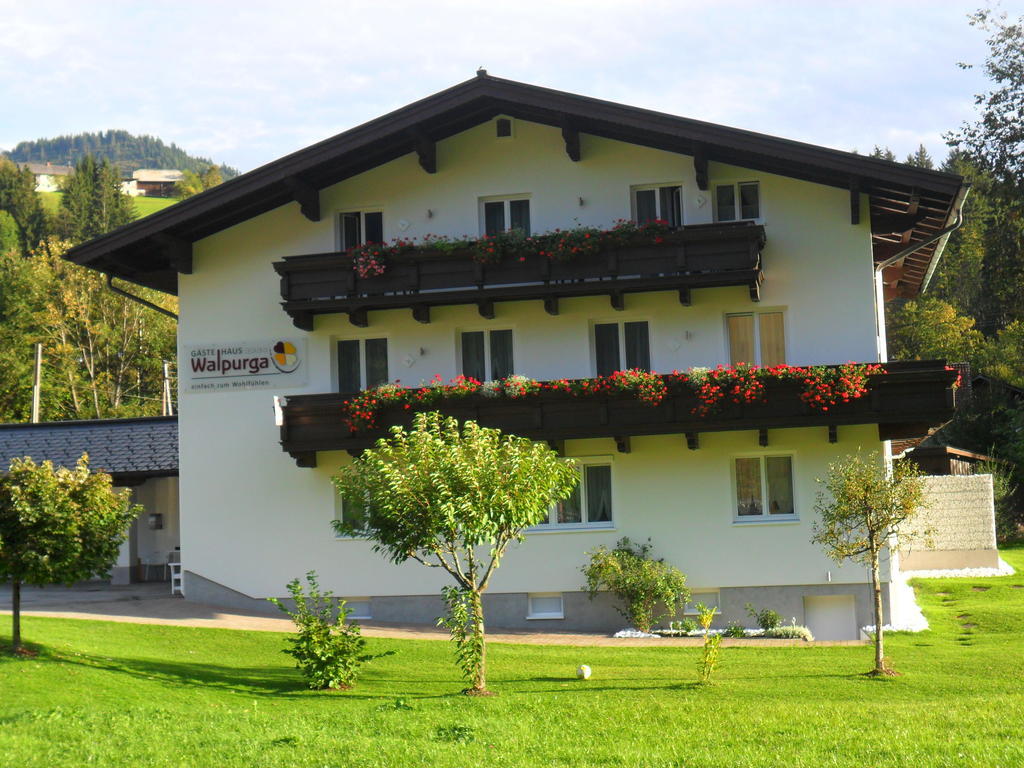 Gaestehaus Walpurga Russbach am Pass Gschütt Eksteriør billede